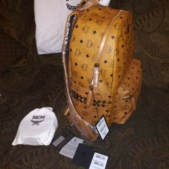 LG MCM Back Pack - Picture 5 of 7